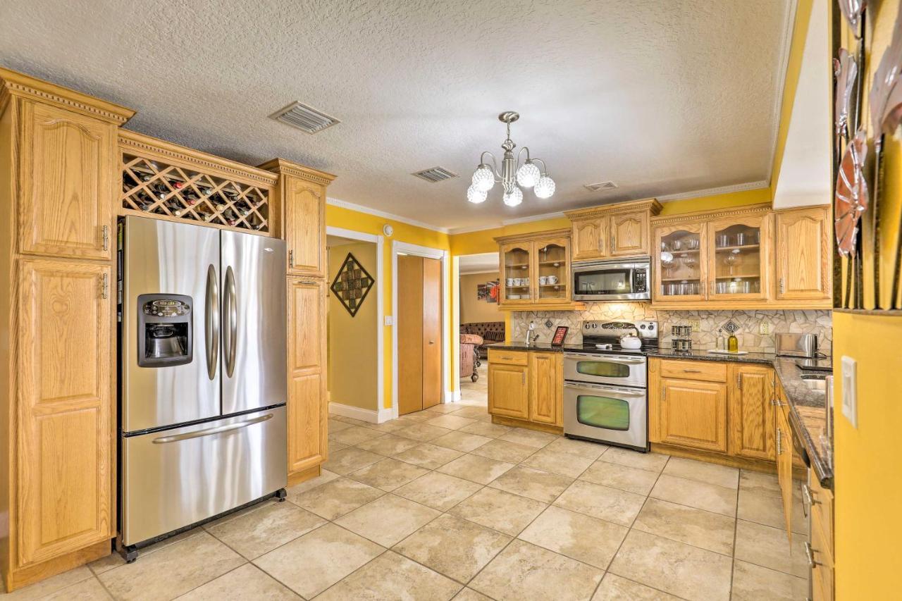 Cozy Home In Heart Of Tampa With Lanai And Pool! Exterior foto